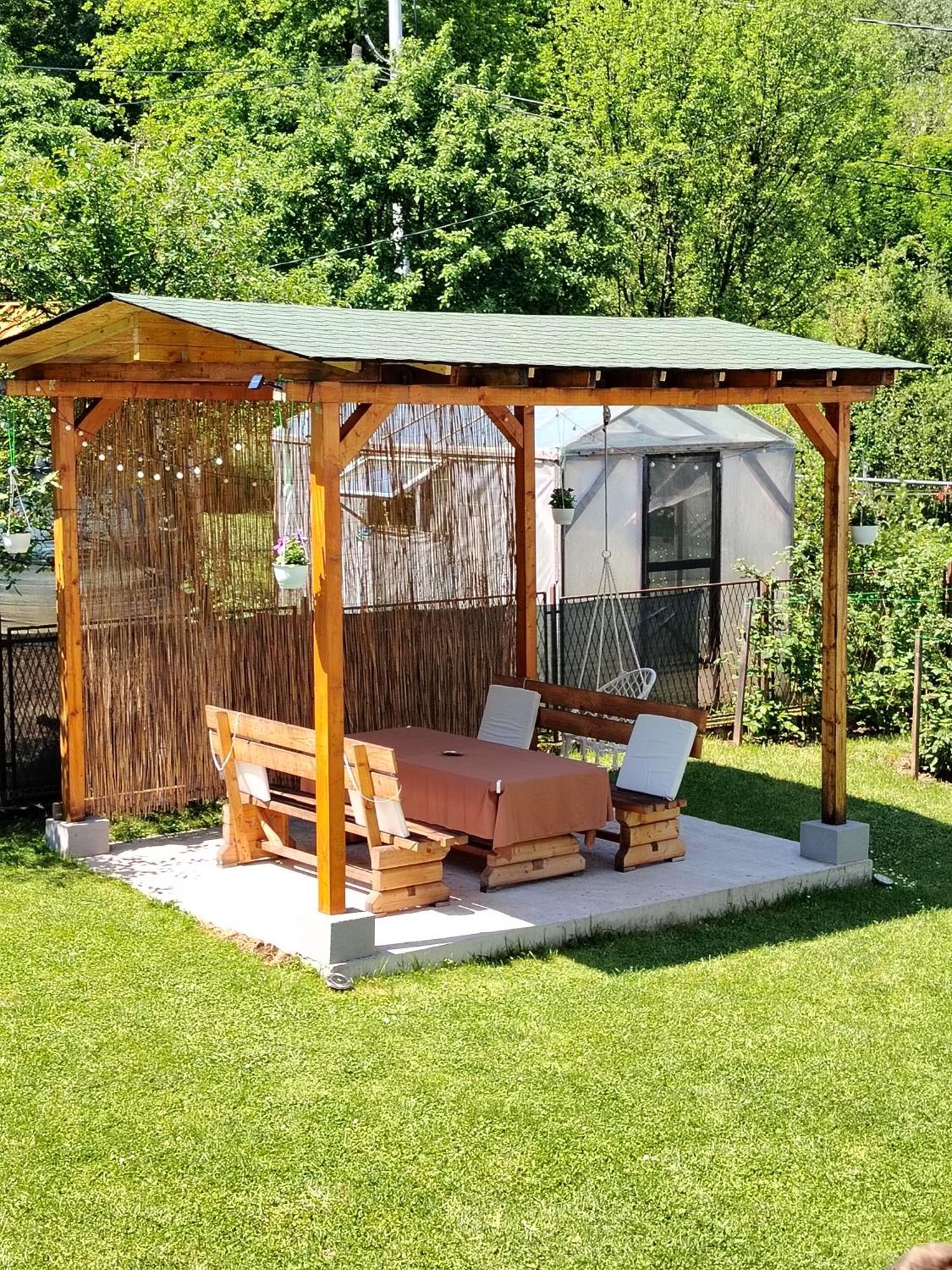 Aurora Apartment Visoko Luaran gambar
